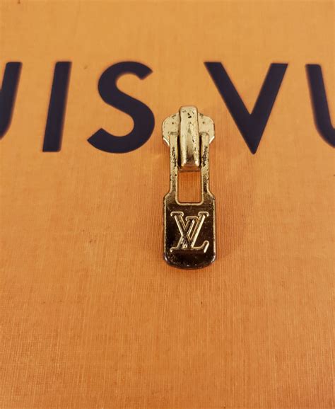 zipper louis vuitton